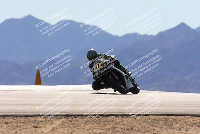 media/Dec-08-2024-CVMA (Sun) [[267e5a7075]]/Race 4-Amateur Supersport Middleweight/